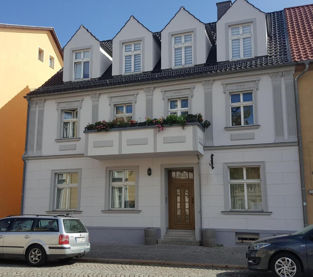 Fewo Am Marktplatz I Eisenhüttenstadt エクステリア 写真